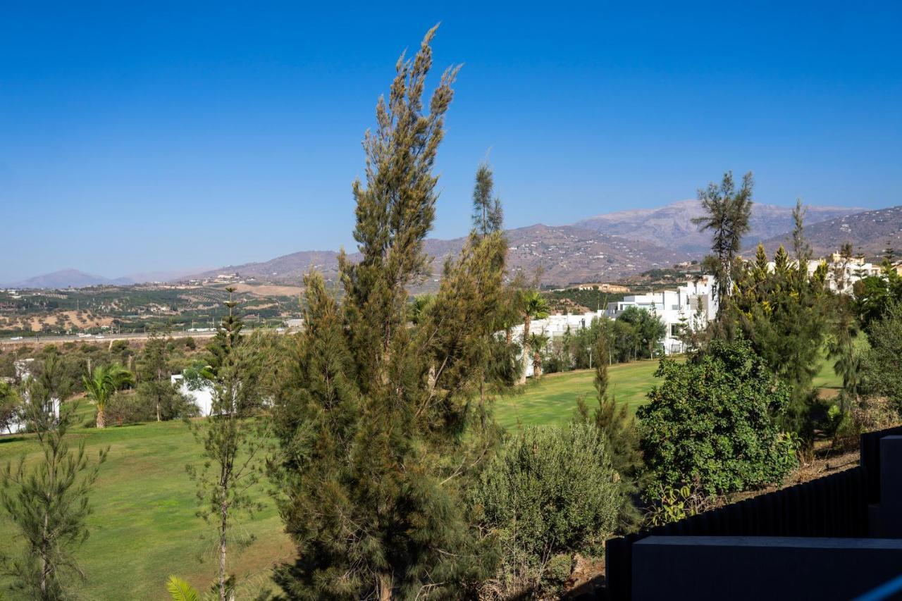הוילה קאלטה דה ולס Casa De Nero - Premium House With Jacuzzi Next To Golf Course מראה חיצוני תמונה