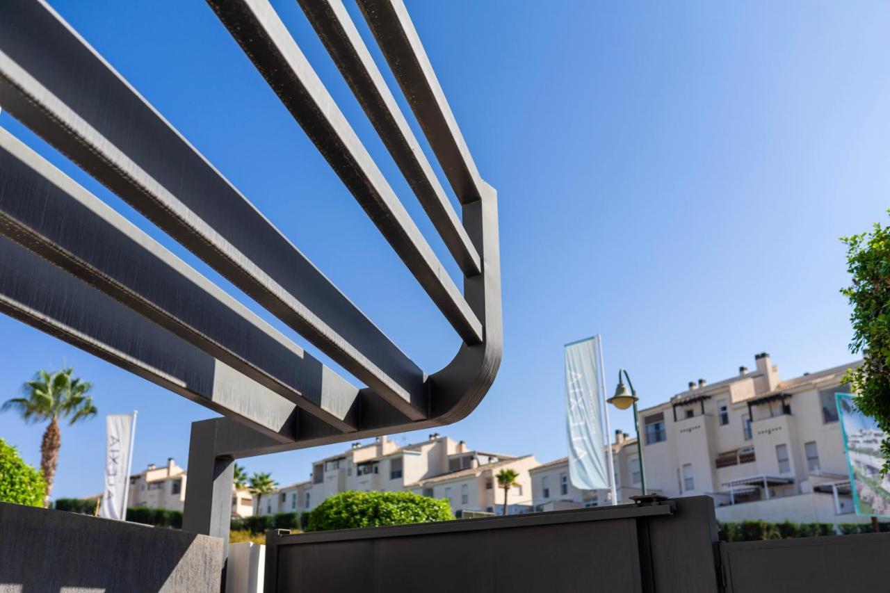 הוילה קאלטה דה ולס Casa De Nero - Premium House With Jacuzzi Next To Golf Course מראה חיצוני תמונה